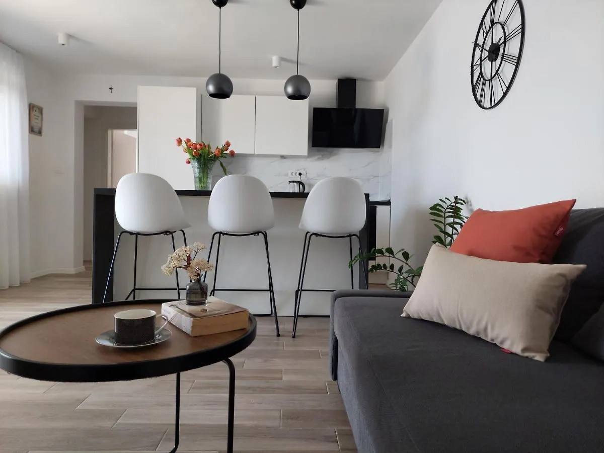 Tramonto Apartment Trogir Croatia